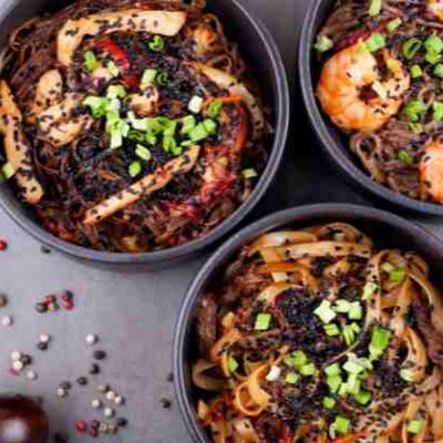 Вок с креветками в Dark Lava по цене 755 ₽