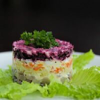 Салат Сельдь под шубой в Традиции вкуса