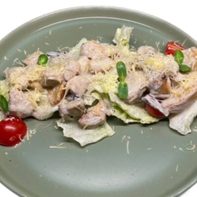 Теплый салат с шампиньонами, картофелем и томатами в Мокка по цене 650 ₽