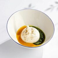 Буррата с манго и домашним песто в Vinch