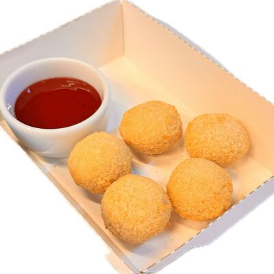 Пять сырных шариков с моцареллой в Рент кафе по цене 380 ₽