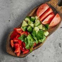 Свежие овощи в Гриль бар BQ