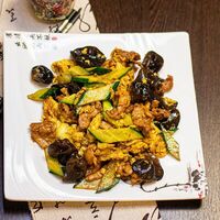 Свинина Му Сюйжоу в Китайская кухня ЖУИ