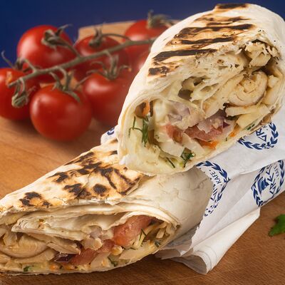 Шаурма куриная в Greco по цене 270 ₽