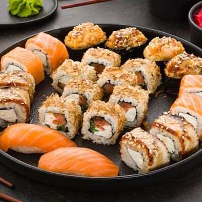 Сет Тет-а-тет в Omakase Yoshitake Sushi по цене 2800 ₽