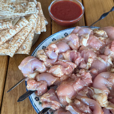 Замаринованный шашлык из курицы в Джари по цене 1799 ₽
