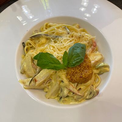 Паста с курицей карри и овощами в Business Food по цене 330 ₽