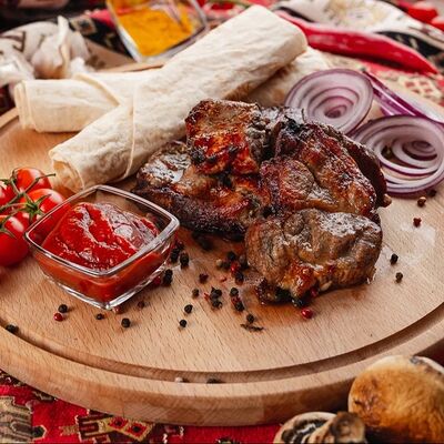 Шашлык из cвинoй шейки в #Лаваш по цене 575 ₽