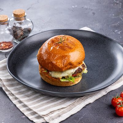 Encore-бургер в Encore Cafe по цене 1140 ₽