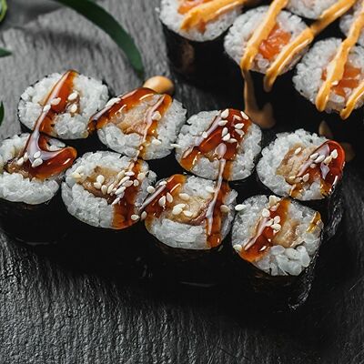 Ролл с угревидным кларием в Maki Family по цене 189