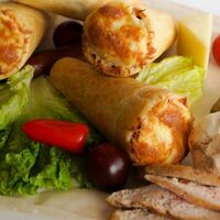 Пицца с курочкой и грибами в Take Pizza пицца в конусе