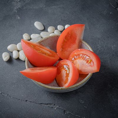 Помидоры в Encore Cafe по цене 250 ₽