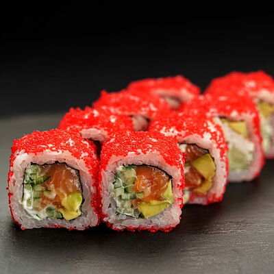 Калифорния с лососем в Мистер суши по цене 910 ₽