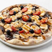 Детская сладкая пицца в Osteria Amici