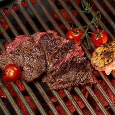 Стейк Бавет в From Халяль Пицца и Снеки по цене 1475 ₽