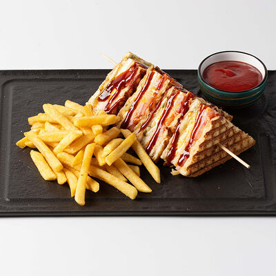 Клаб сэндвич в Hungry Wolf Bar по цене 550 ₽