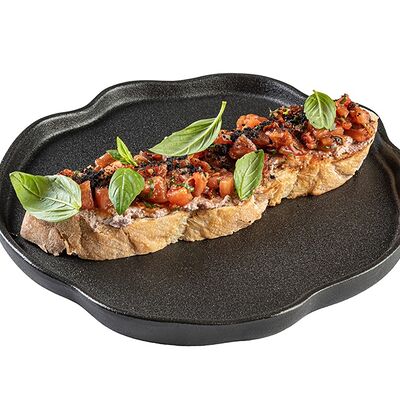 Брускетта с тапенадой и томатами в ЭРА по цене 530 ₽