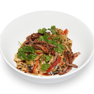 Вок с говядиной в Jojo по цене 650 ₽