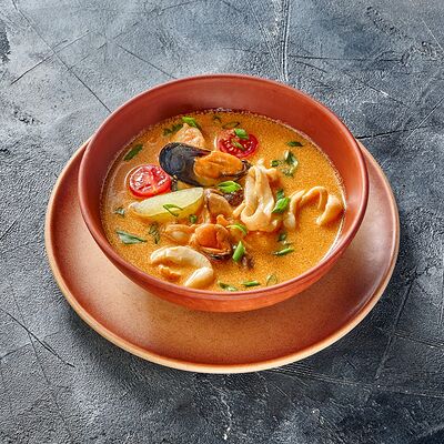 Суп из морепродуктов в Менуа по цене 830 ₽