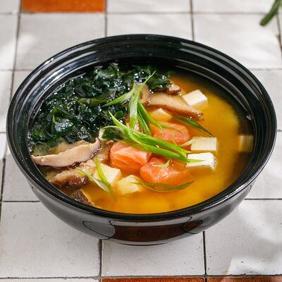 Суп Мисо с лососем в ЛарисуВаннуХочу по цене 560