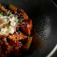 Баклажаны со сладким манго и сыром страчателла в More More