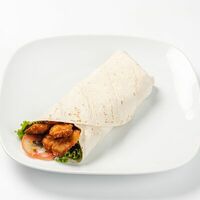 Ролл в тортильи со стрипсами в Матрешка