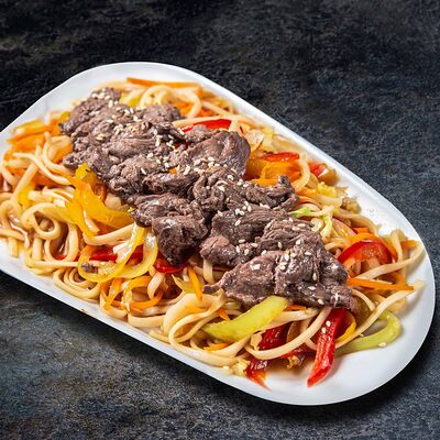 Яки удон с говядиной в Вкусно Суши по цене 499