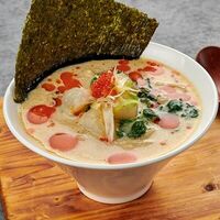 Сливочный рамен с гребешком в Japan Corner