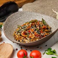 Лапша удон с фасолью в Mesto Sushi & Grill