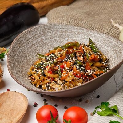 Лапша удон с фасолью в Mesto Sushi & Grill по цене 290