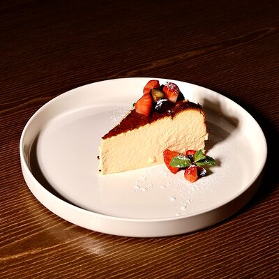 Чизкейк Сан-Себастьянв Пьяцца по цене 540 ₽