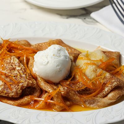 Блинчики, апельсиновый соус в Дева по цене 460 ₽