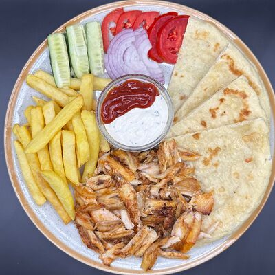 Гиро порции с курицейв Istanbul Шаурма Халяль по цене 615 ₽