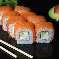 Ролл Филадельфия в Sushi Box