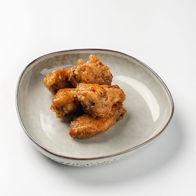 Крылышки куриные в соусе сладкий чили в Матрешка по цене 565 ₽