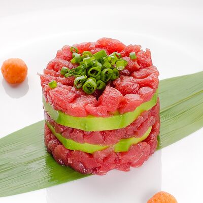 Тартар из тунца в Yoko по цене 4380 ₽