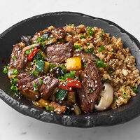 Вок Рис с говядиной карри в Mojo