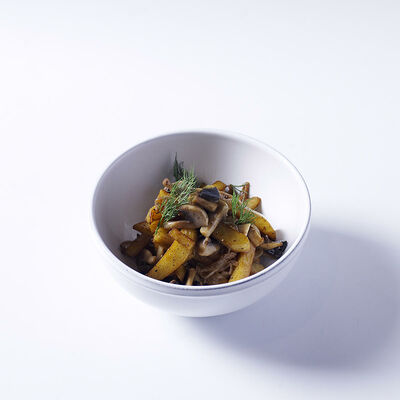 Жареный картофель с грибами и луком в Чайхона №1 Васильчуки по цене 270 ₽