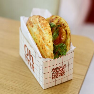 Пита с креветками в oh my toast по цене 540 ₽