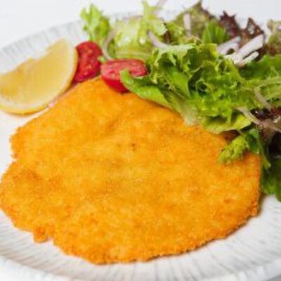 Куриная грудка по-милански в Кафе Дом 15 по цене 920 ₽