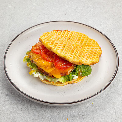 Чикензилла в Vaffel Норвежские вафли, завтраки, кофе по цене 630 ₽