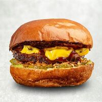 Брискет бургер в Hells Burgers