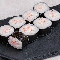 Ролл с креветкой в Sushi magic