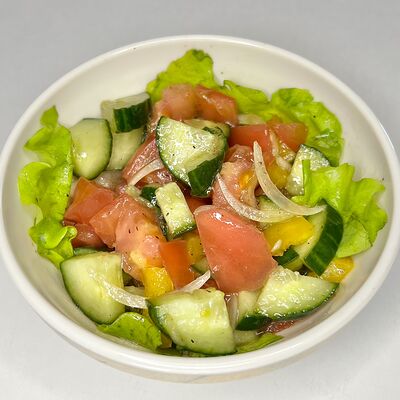 Салат из свежих овощей в Пельменная №1 по цене 139 ₽