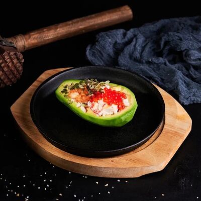 Салат с креветками и авокадо в Prime granzh по цене 500 ₽