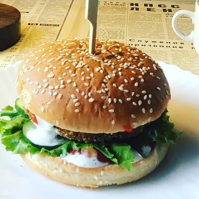 Чикенбургер в ХДХ по цене 460 ₽