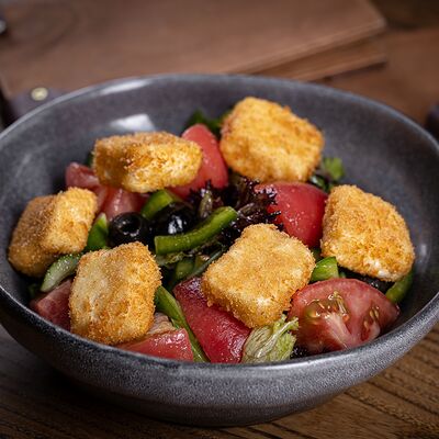 Греческий салат в Luna Dostyk по цене 3190 ₸