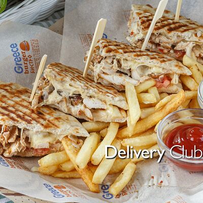 Гироскепаста со свининой и 2 сырав Greece Burger по цене 660 ₽