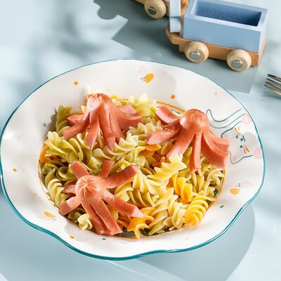 Сосиски-осьминожки с макаронами в Кукумбер по цене 490 ₽