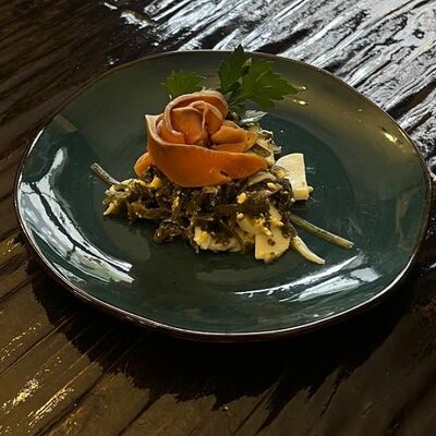 Салат из морской капусты с горбушей слабосоленой в Длинный нос по цене 215 ₽